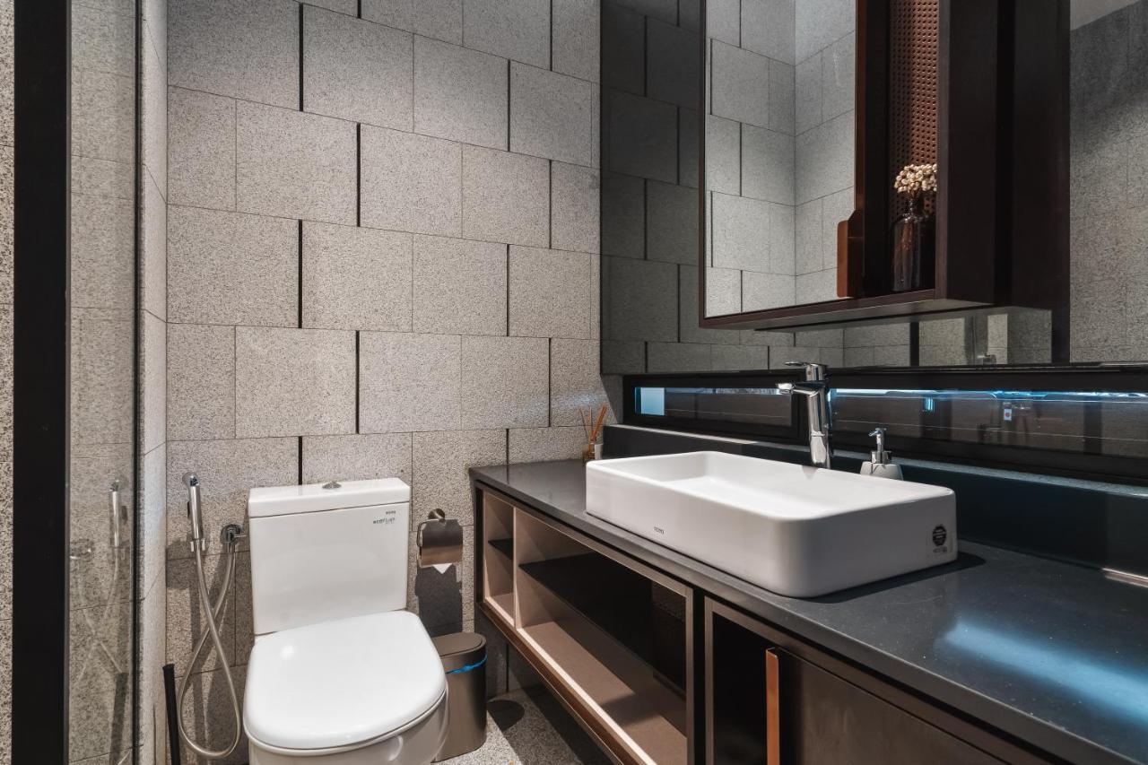 Scarletz Klcc Apartments By Soulasia Kuala Lumpur Exteriör bild