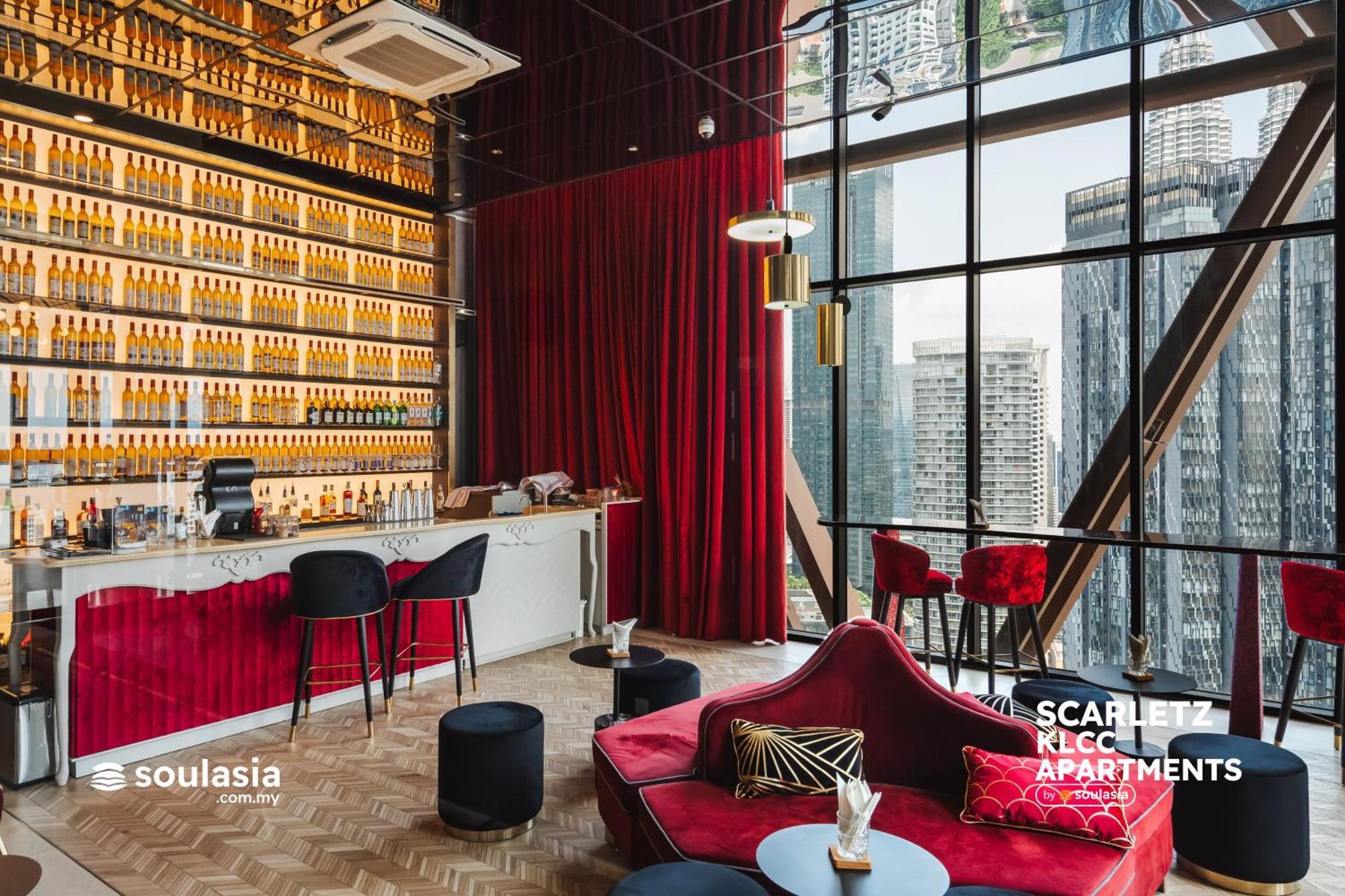 Scarletz Klcc Apartments By Soulasia Kuala Lumpur Exteriör bild